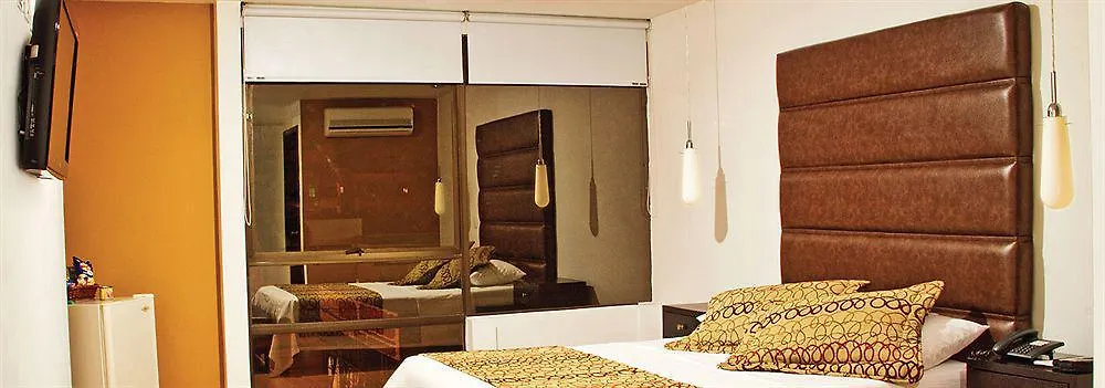 Hotel Metropolis Plaza Cali 3*,  Colombia