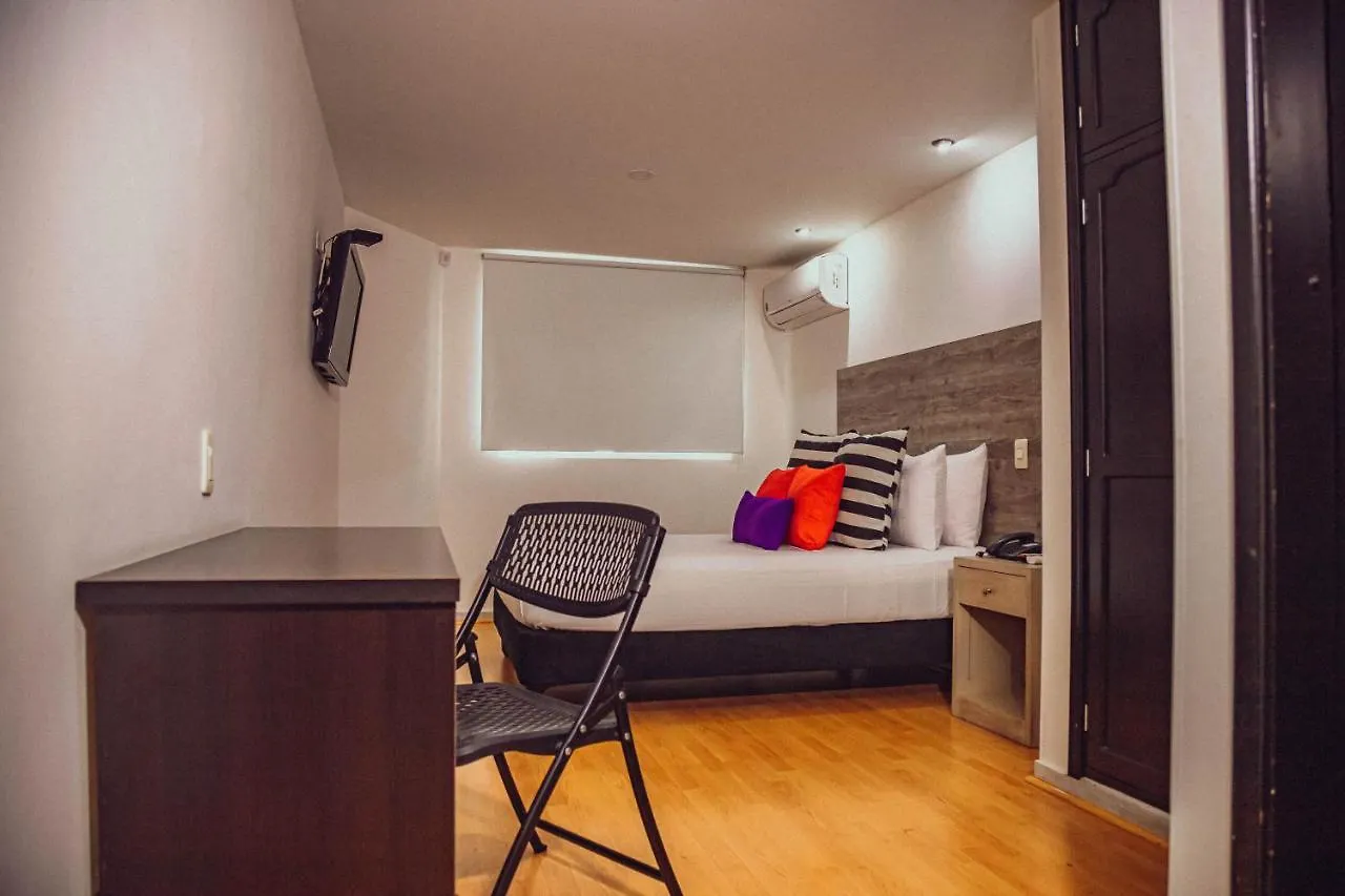 Hotel Metropolis Plaza Cali