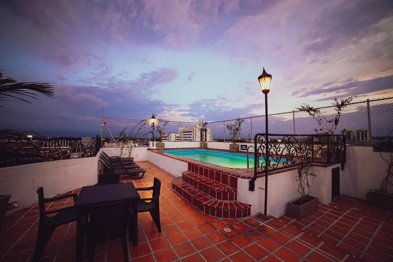 Hotel Metropolis Plaza Cali