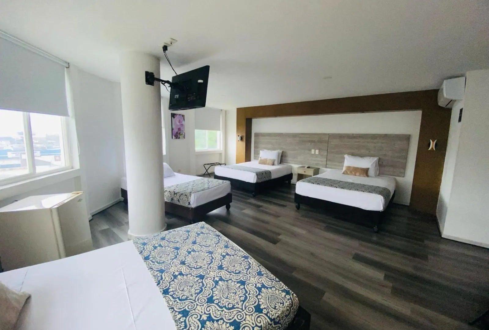 Hotel Metropolis Plaza Cali 3*,  Colombia