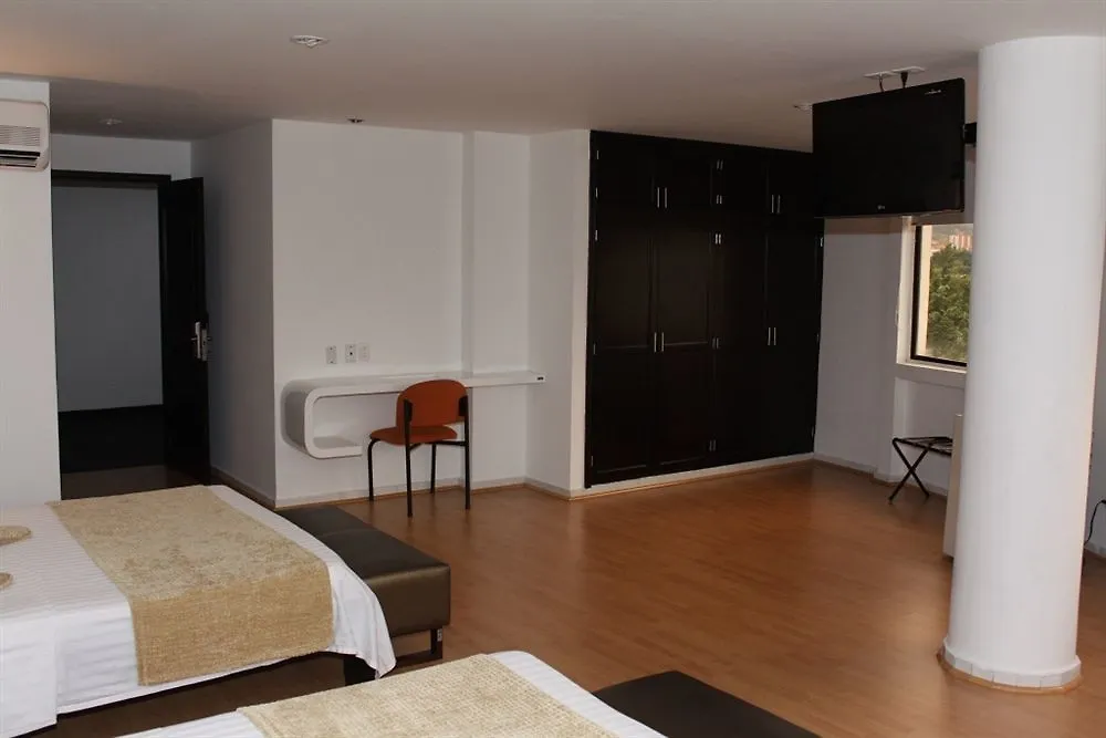 Hotel Metropolis Plaza Cali 3*,  Colombia