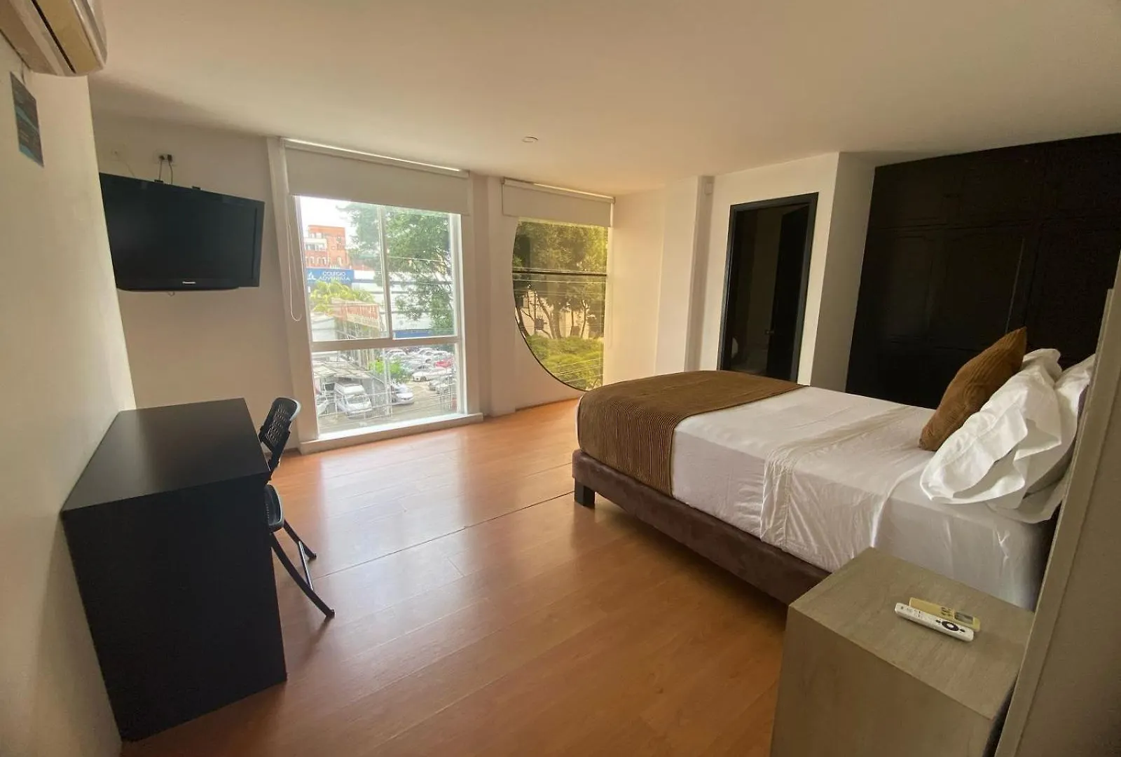 Hotel Metropolis Plaza Cali